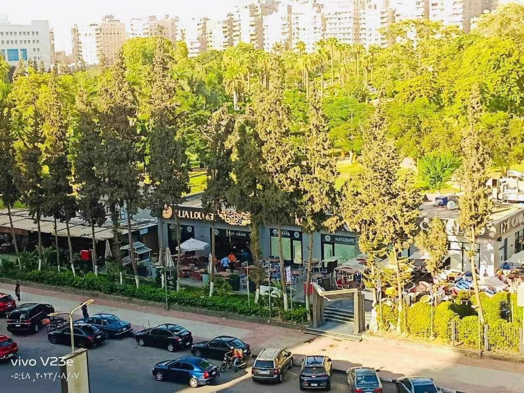 مكرم عبيد *